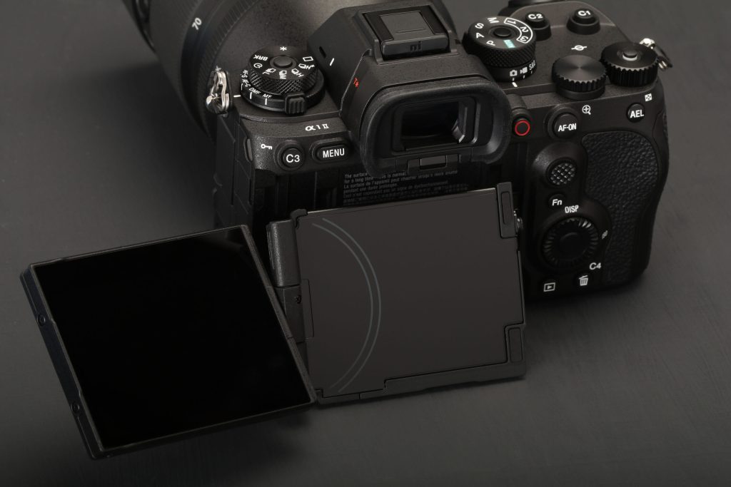 بررسی اولیه دوربین دیجیتال عکاسی Sony a1 II