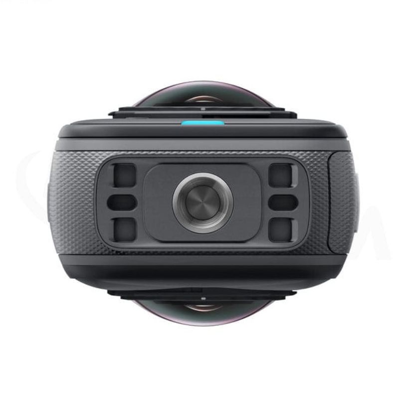 دوربین اکشن اینستا Insta360 X5 Action Camera Essentials Bundle